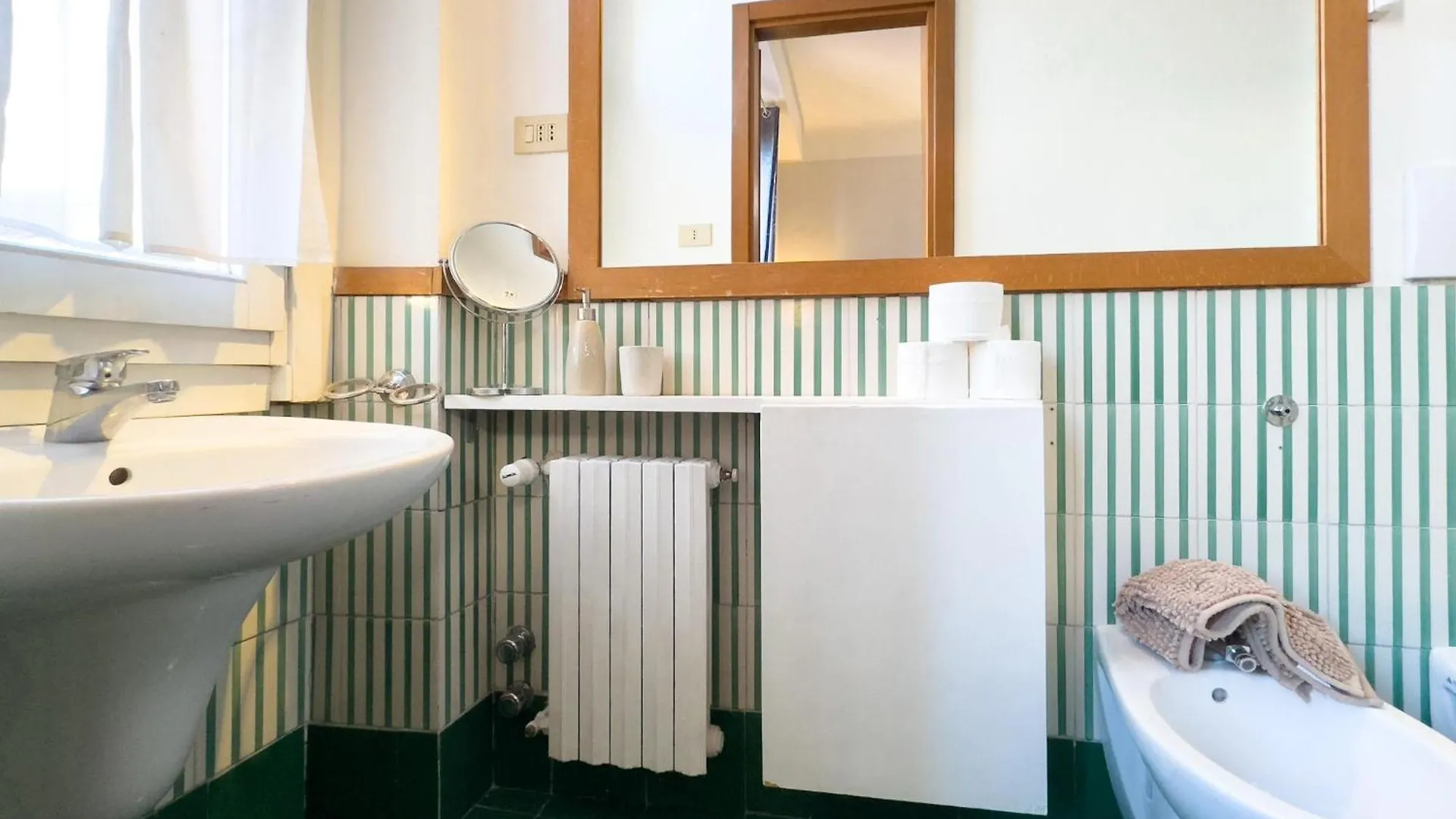 Апартаменты La Casa Di Evy Милан 0*,  Италия